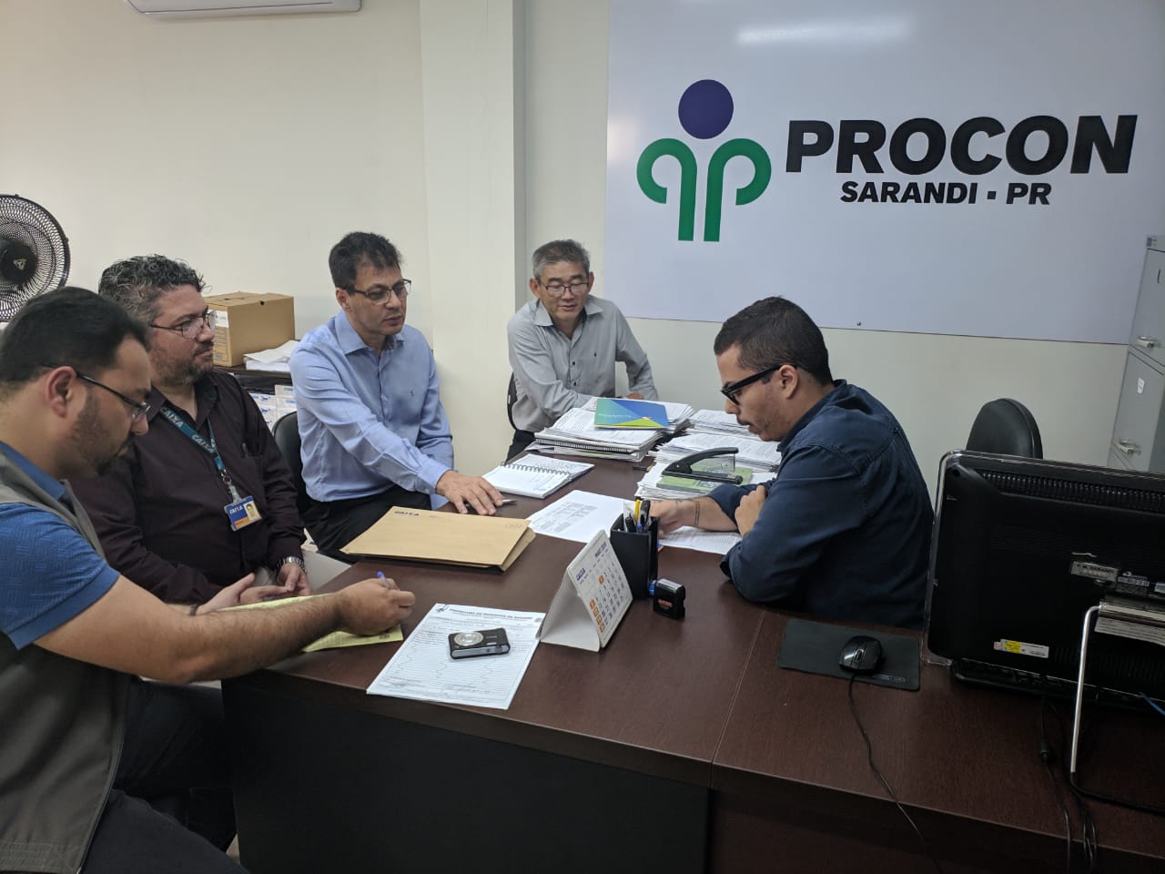 Procon Sarandi realiza reunião com representantes da Caixa Econômica Federal